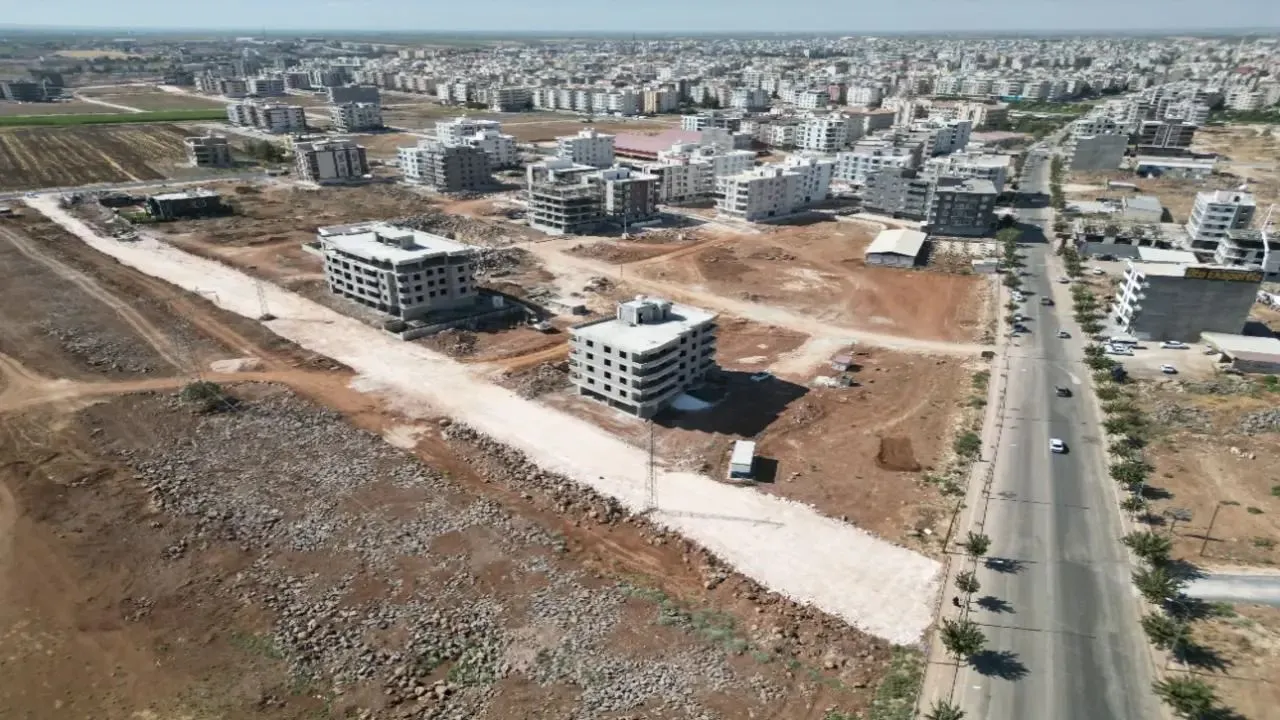  Şanlıurfa Büyükşehir Belediyesi, Viranşehir İlçesinde Yol Yapım Çalışmalarını Hızlandırdı